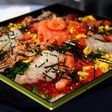 いくら サーモンを使った 豪華ちらし寿司