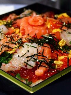 いくら サーモンを使った 豪華ちらし寿司-レシピのメイン写真