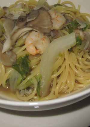 白菜豆苗舞茸魚介のスープパスタ-レシピのメイン写真