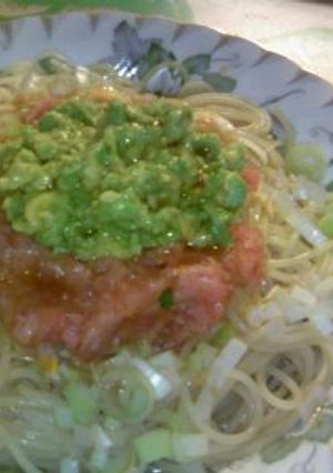 ピリ辛♪マグロとアボカドの冷製パスタ-レシピのメイン写真