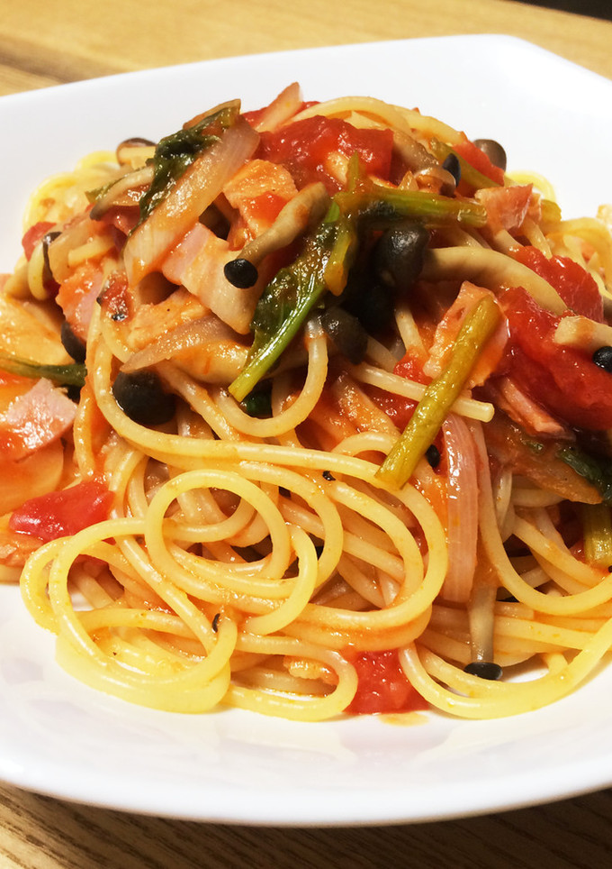 我が家の定番トマトソースパスタ-レシピのメイン写真