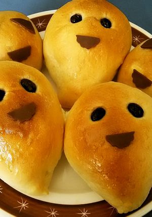 簡単ハロウィンデコ♪おばけパン-レシピのメイン写真