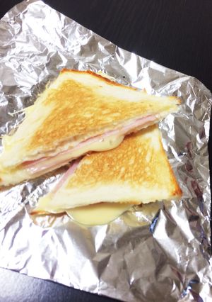 ホットサンドinチーズハム-レシピのメイン写真
