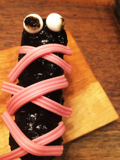 黒ゴマだんごでミイラ団子-レシピのメイン写真