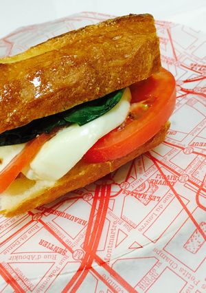 カプレーゼ風ホットサンド-レシピのメイン写真