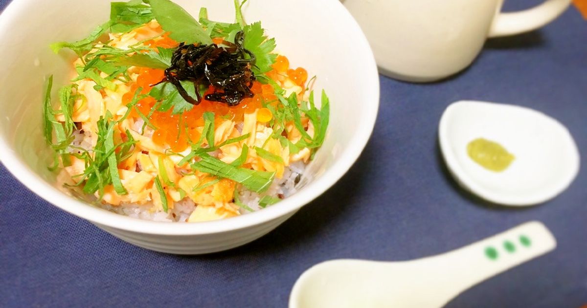 基本からアレンジまで!思わずつくりたくなる「鮭親子丼」のレシピ集 | クックパッド