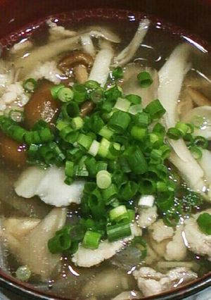 秋☆豚肉となめこで温まる～♪きのこ汁☆-レシピのメイン写真