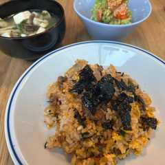 รูปของ キムチ納豆チャーハン