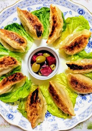 クリスマスメニュー！レタスと餃子のコラボ-レシピのメイン写真