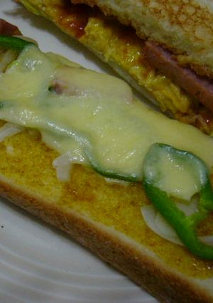 カレーソースでチーズトースト-レシピのメイン写真