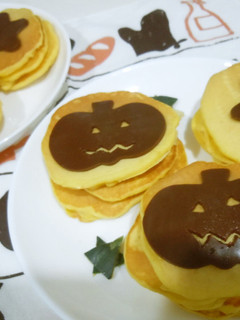 ハロウィンかぼちゃのミニパンケーキ-レシピのメイン写真