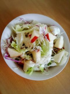 カット野菜とりんごのヨーグルトサラダ-レシピのメイン写真