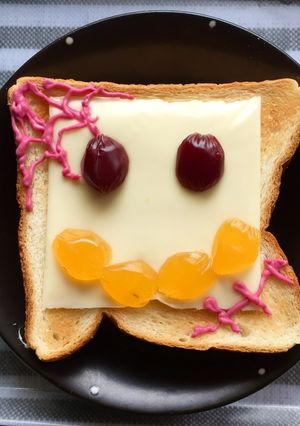 コロロのトースト-レシピのメイン写真