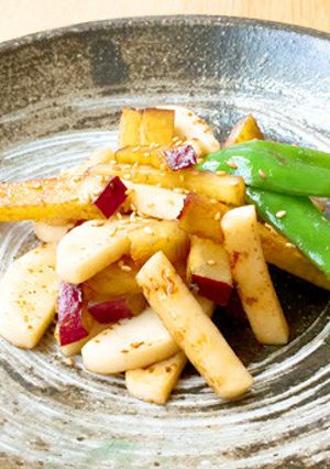 常備菜に！さつまいもとかまぼこのきんぴら-レシピのメイン写真