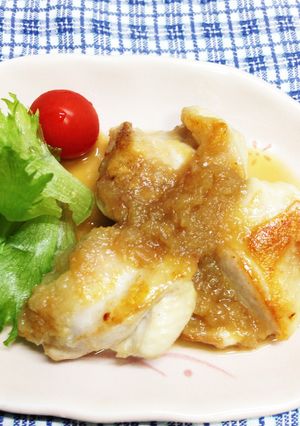 玉ねぎ氷とポン酢でさっぱりチキンソテー♪-レシピのメイン写真