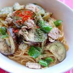 รูปของ 茄子と豚肉のオイスターパスタ
