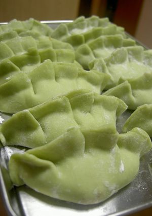 健康一番っ!青い手作り餃子の皮-レシピのメイン写真