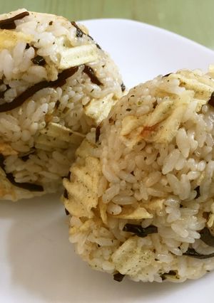 厚切りポテトチップス しそ昆布 おにぎり-レシピのメイン写真