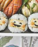 簡単キャラ弁！卵焼きでハロウィンのり巻き