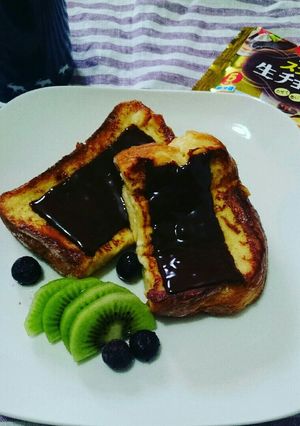 スライス生チョコでフレンチトースト-レシピのメイン写真