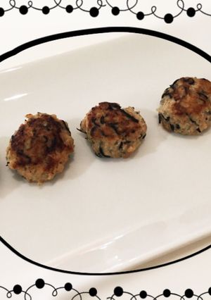 ひじきの煮物リメイク☆お弁当用ハンバーグ-レシピのメイン写真