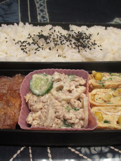 お弁当に!かぼちゃサラダをハムで巻くだけ-レシピのメイン写真