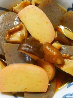 簡単!早い!蒲鉾とコンニャクと椎茸の煮物-レシピのメイン写真