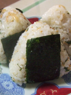 なめ茸のほっこりおにぎり♪-レシピのメイン写真