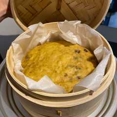 A picture of 蒸籠で米粉蒸しパン(かぼちゃ小豆).