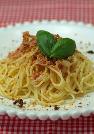 アンチョビときのこのカリカリパン粉パスタ-レシピのメイン写真