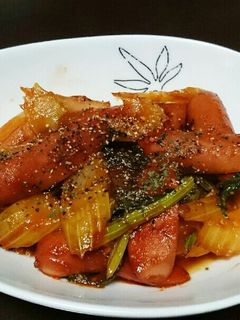 セロリとウインナーのケチャップ炒め-レシピのメイン写真