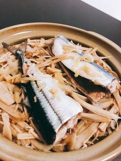 楽ちん!秋刀魚の炊き込みご飯!-レシピのメイン写真