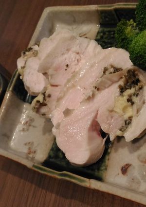 レンジで♪鶏胸肉のしその実チーズ巻き-レシピのメイン写真