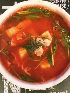 お餅と水菜のあったかトマトスープ-レシピのメイン写真