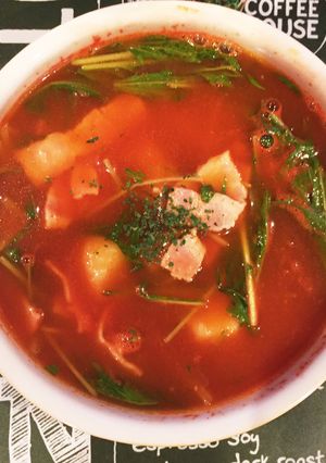 お餅と水菜のあったかトマトスープ-レシピのメイン写真