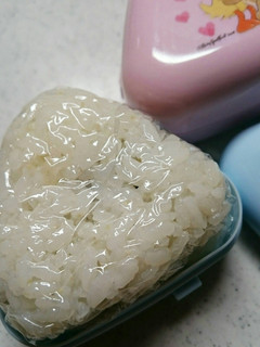 昆布茶で塩昆布おにぎり♡-レシピのメイン写真