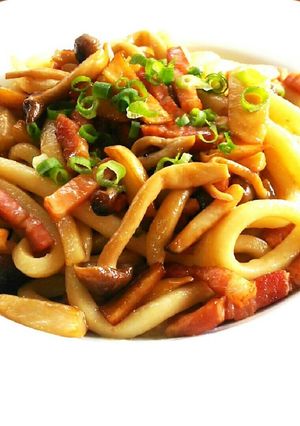 キノコのガーリックバター醤油うどん♪-レシピのメイン写真