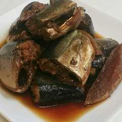 รูปของ 骨まで食べてね❤秋刀魚の煮付け