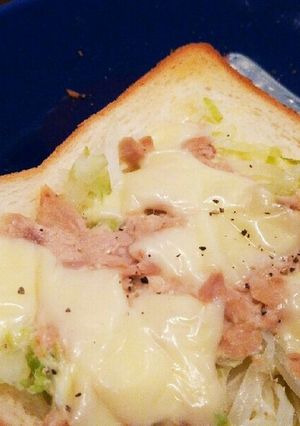 ツナマヨとキャベたまのチーズトースト-レシピのメイン写真