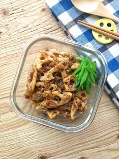 常備菜、レンコンと挽き肉の甘酢炒め。-レシピのメイン写真