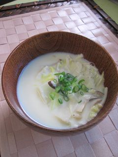 白菜ときのこの豆乳生姜スープ-レシピのメイン写真