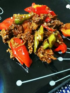 お手軽調味料で*牛肉とパプリカの炒め物-レシピのメイン写真