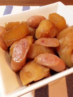 簡単☆じゃがいもと大根とウインナーの煮物-レシピのメイン写真