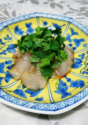 パクチー好きのヒラメのお刺身♪ﾎﾟﾝ酢♪-レシピのメイン写真