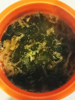 ワカメとキャベツの中華風スープ-レシピのメイン写真