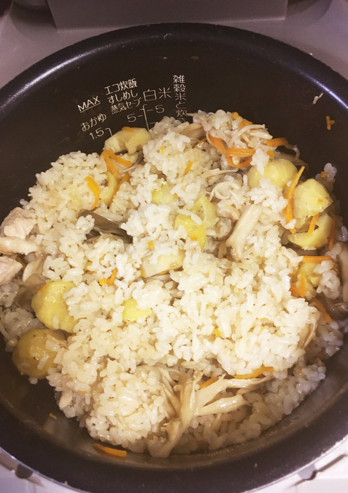 栗とキノコの炊き込みご飯♪-レシピのメイン写真