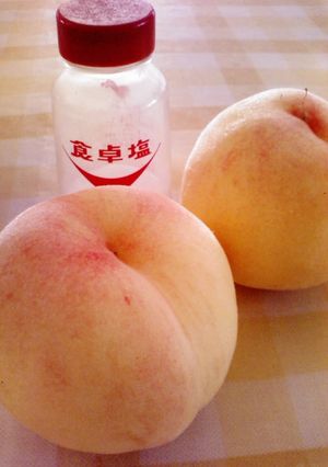 桃に塩-レシピのメイン写真
