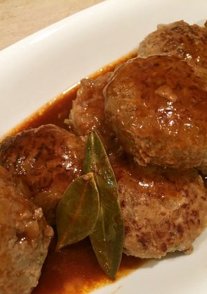 牛肉100％のハンバーグ-レシピのメイン写真