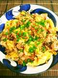 節約メイン♡豚こまと卵のにんにく高菜炒め