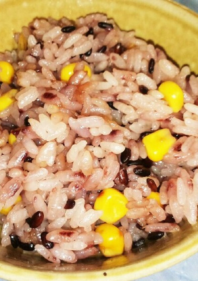 黒米とトウモロコシの炊き込みごはん-レシピのメイン写真